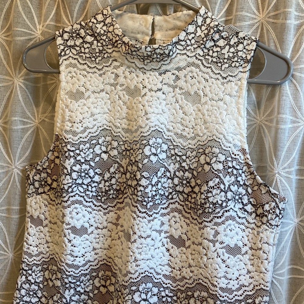 Sleeveless Lace Overlay High-Neck Top - White & Brown - Picture 2 of 13
